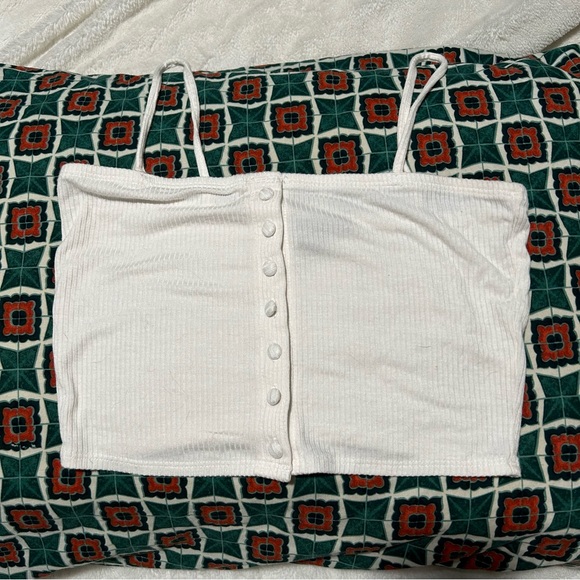 Cropped tank - Picture 1 of 3